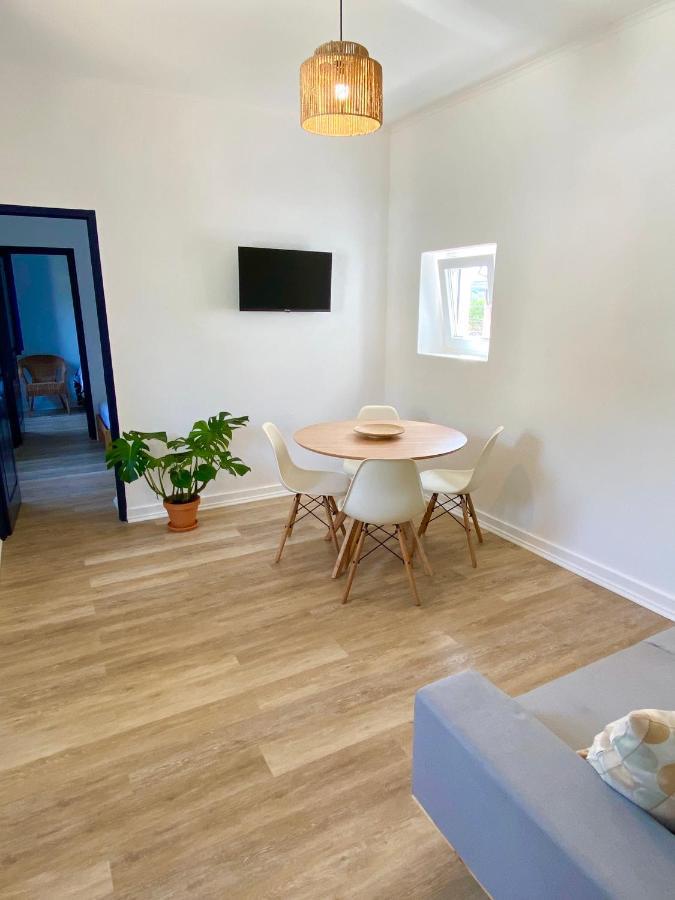 Pine & Apple Sintra Beach House Colares Esterno foto